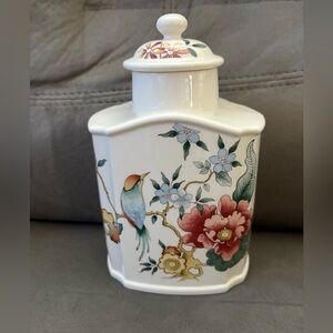Wedgwood Ginger Jar Birds Floral Height 7” Bone China Lidded Made In England
